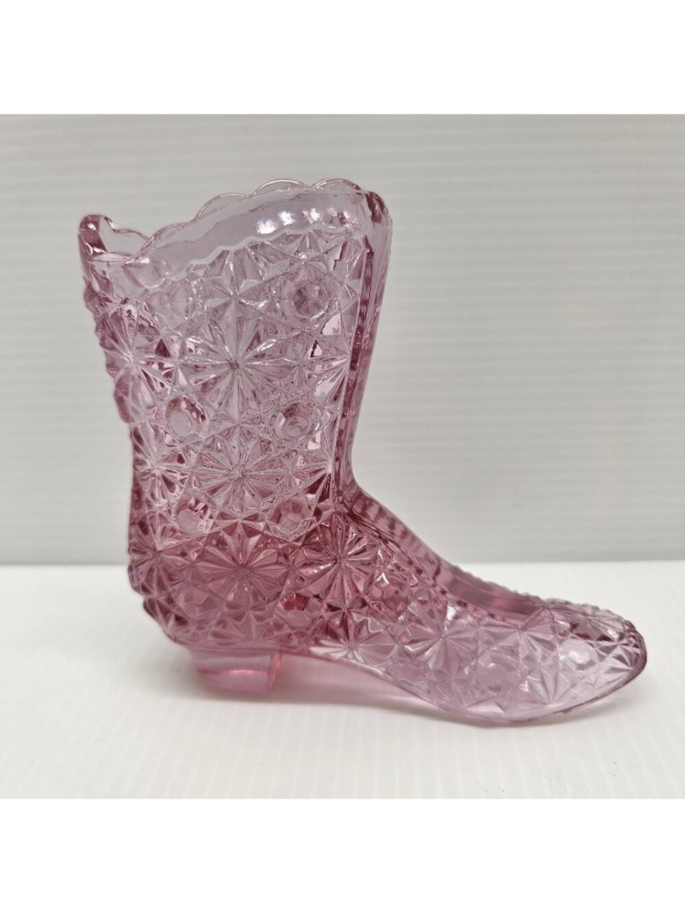 Fenton Daisy and  Button Pink Art Glass Boot 4 Inch Figurine Vintage
